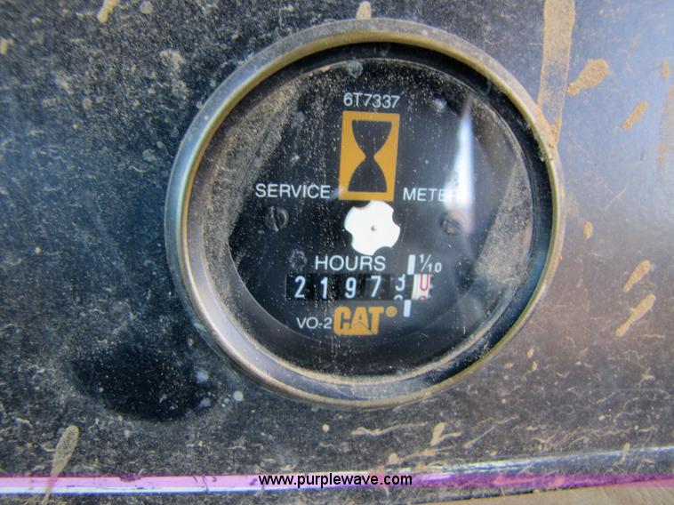 image for item 3056 1991 Caterpillar D400D 6x6 dump truck