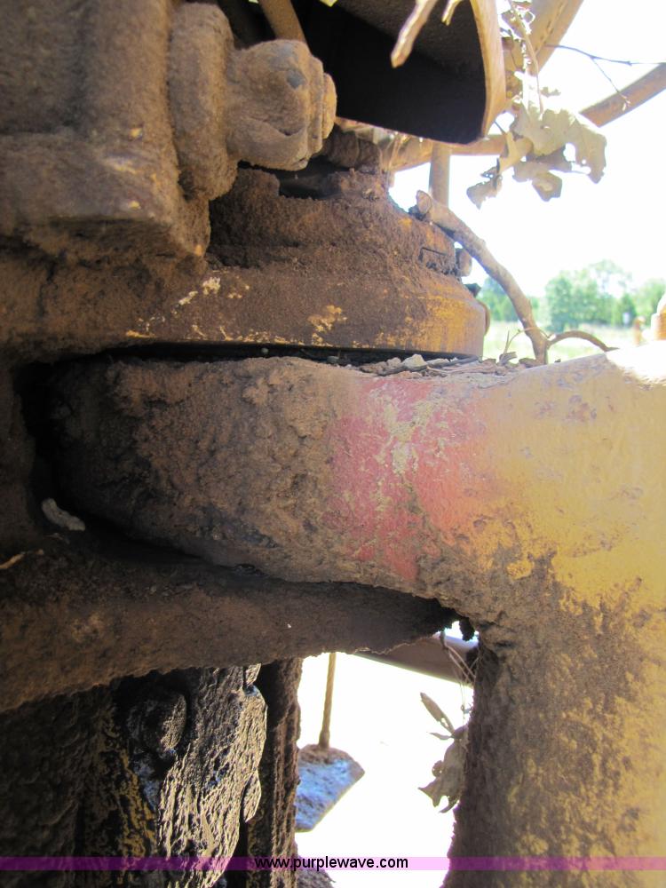 image for item 3056 1991 Caterpillar D400D 6x6 dump truck