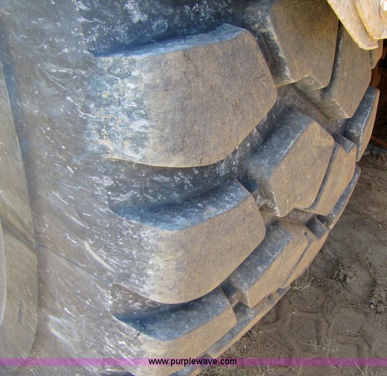 image for item 3056 1991 Caterpillar D400D 6x6 dump truck