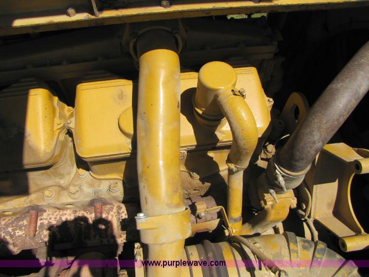 image for item 3056 1991 Caterpillar D400D 6x6 dump truck