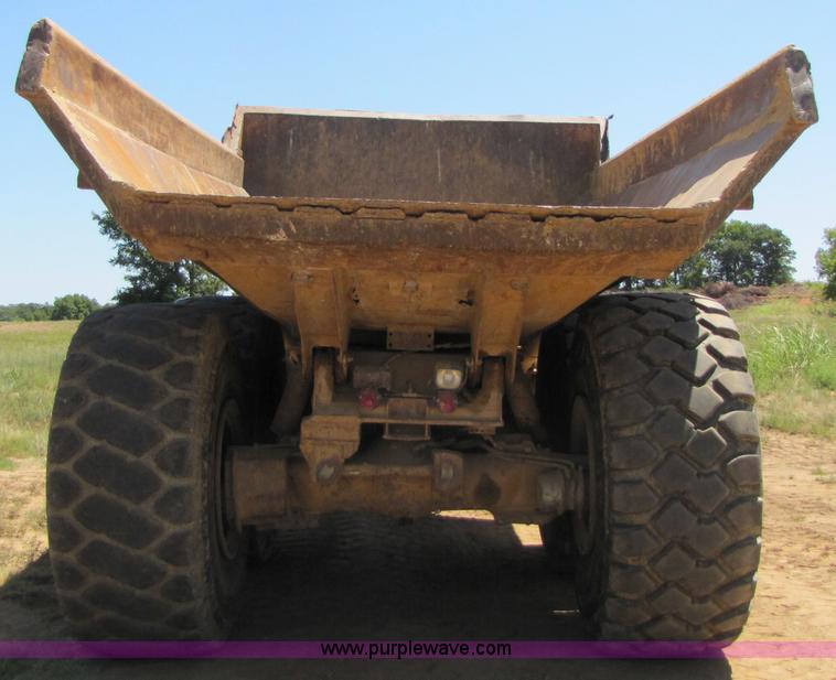 image for item 3057 1991 Caterpillar D400 6x6 dump truck