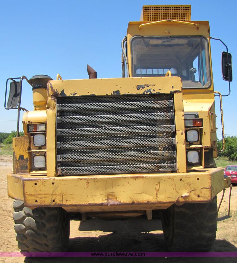 image for item 3057 1991 Caterpillar D400 6x6 dump truck
