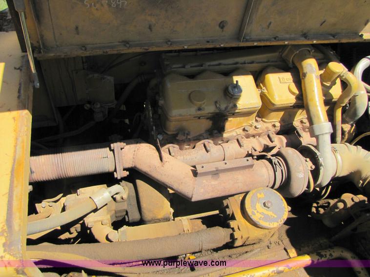 image for item 3057 1991 Caterpillar D400 6x6 dump truck