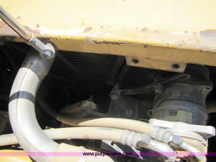 image for item 3057 1991 Caterpillar D400 6x6 dump truck