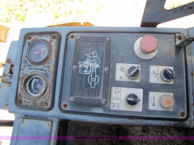 image for item 3058 Bomag BW213PDB-3 vibratory roller compactor