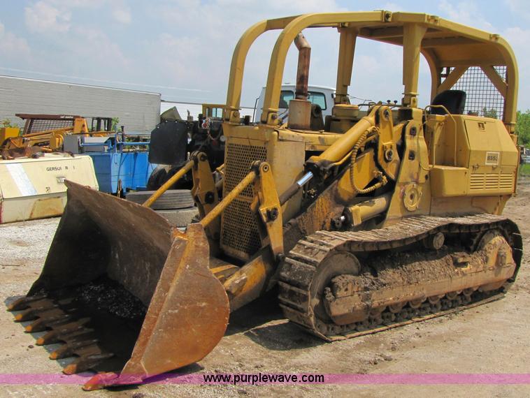 image for item 3060 1972 Caterpillar 955L track loader