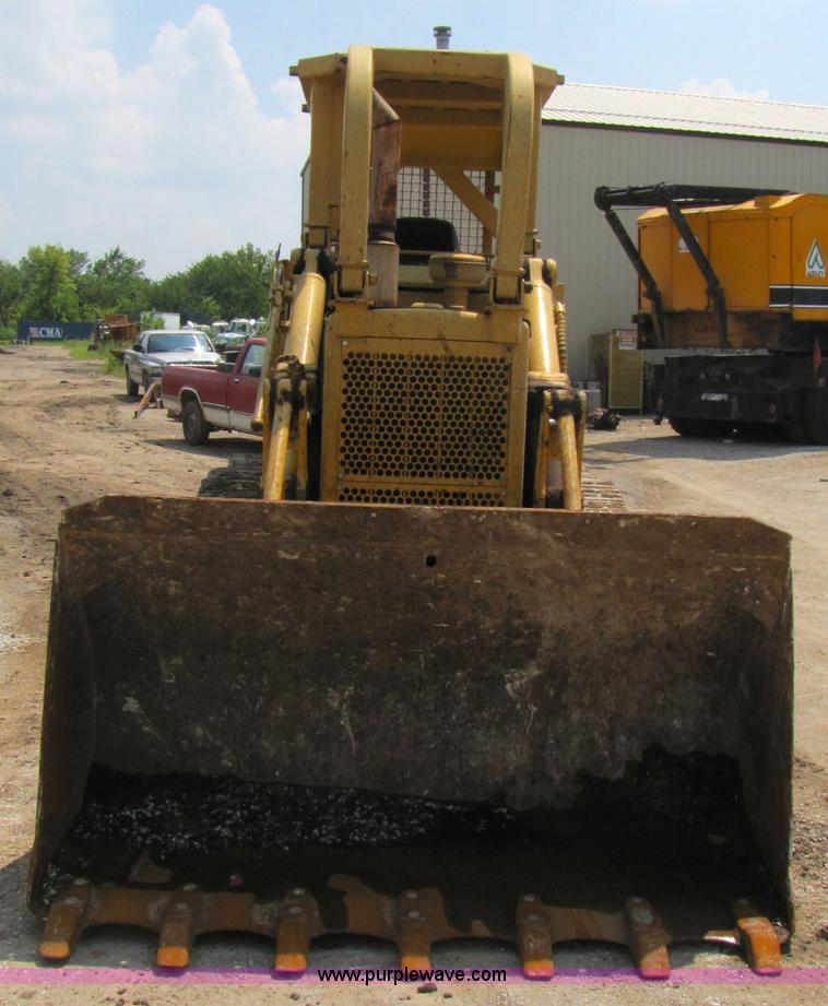 image for item 3060 1972 Caterpillar 955L track loader