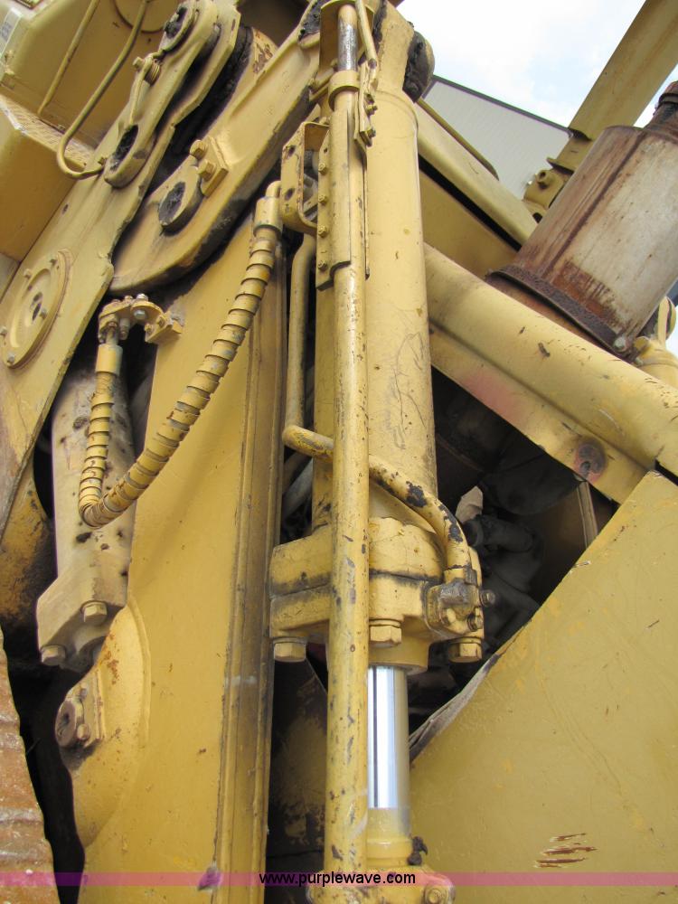 image for item 3060 1972 Caterpillar 955L track loader