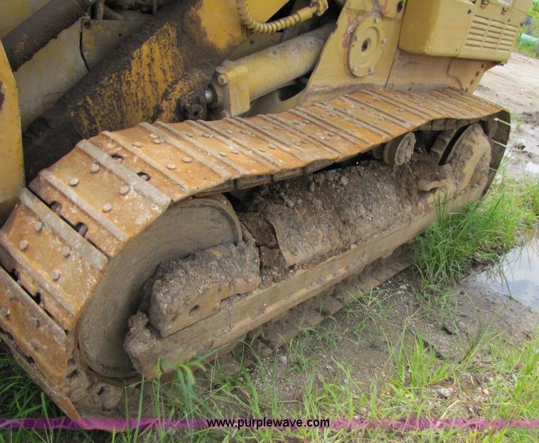 image for item 3060 1972 Caterpillar 955L track loader