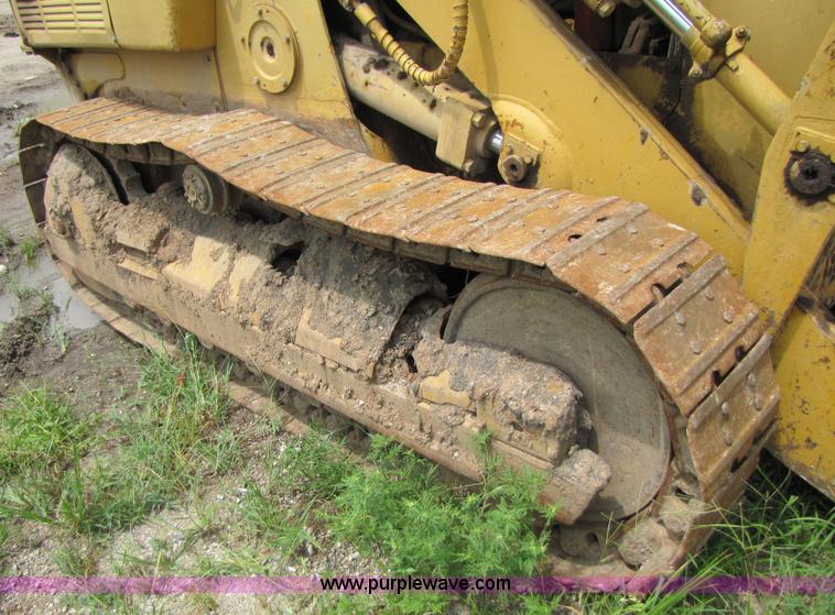image for item 3060 1972 Caterpillar 955L track loader
