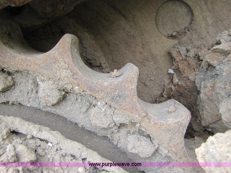 image for item 3060 1972 Caterpillar 955L track loader