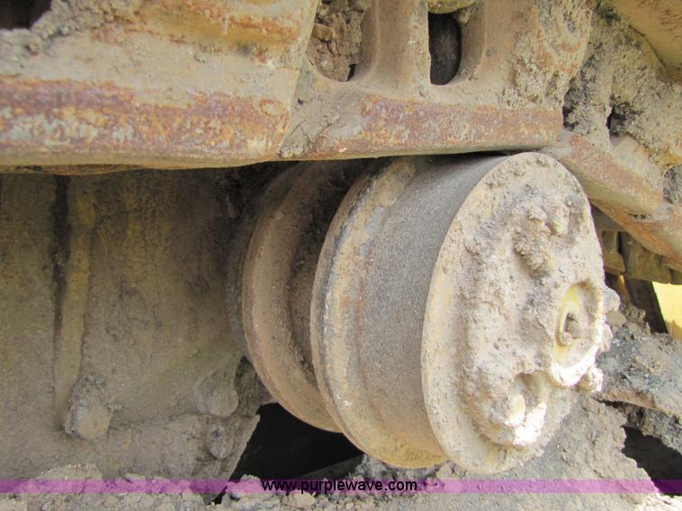 image for item 3060 1972 Caterpillar 955L track loader