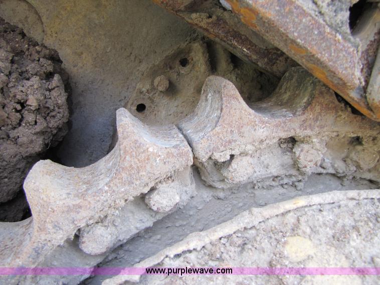 image for item 3060 1972 Caterpillar 955L track loader