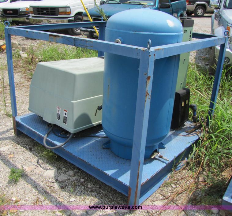 image for item 3061 2003 Sullair EX-6 skid mounted air compressor