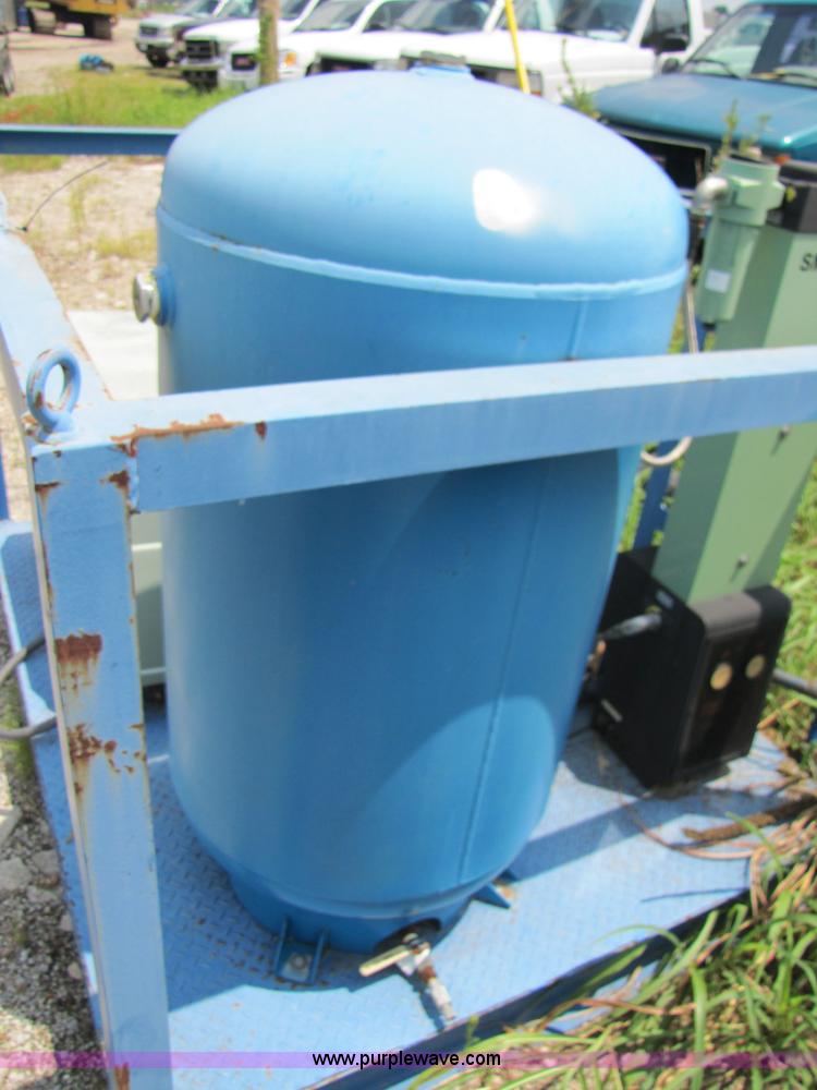 image for item 3061 2003 Sullair EX-6 skid mounted air compressor