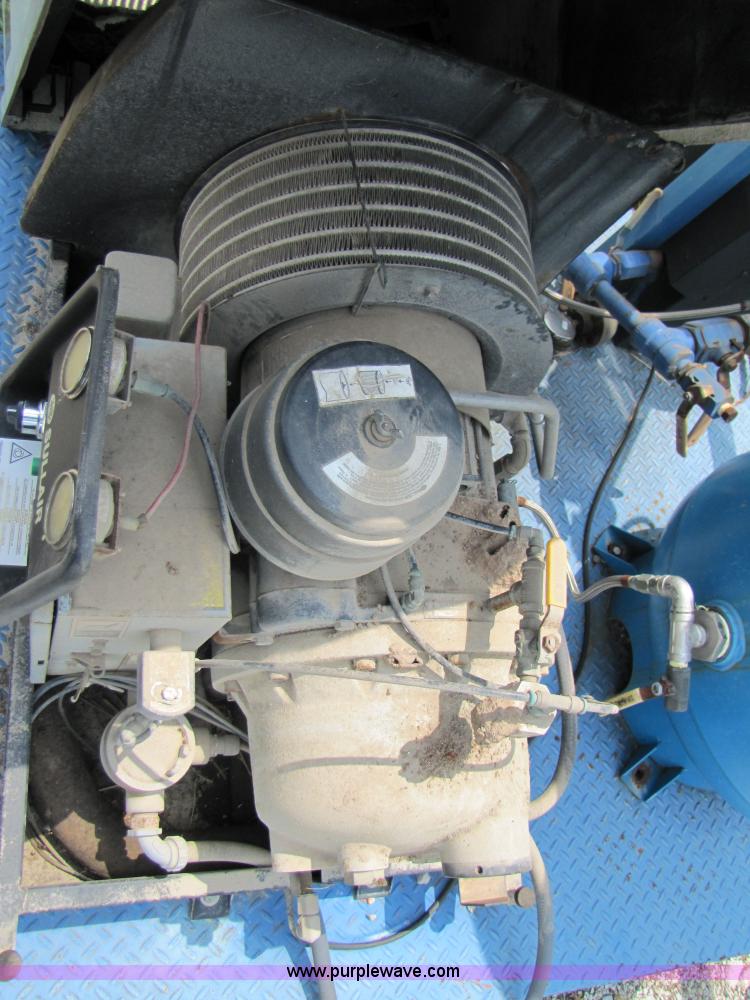 image for item 3061 2003 Sullair EX-6 skid mounted air compressor