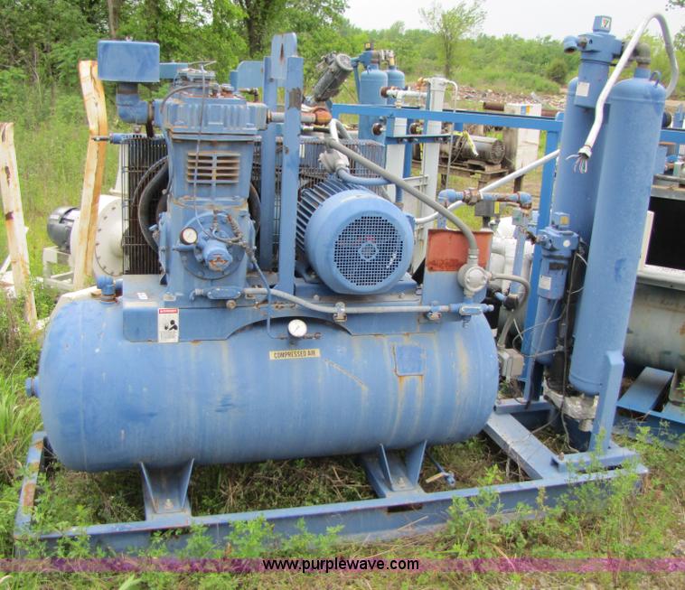 image for item 3062 Industrial air compressor on skid