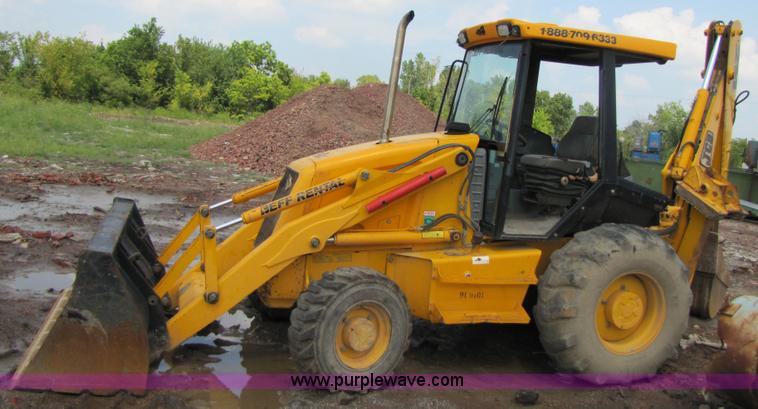 image for item 3064 JCB 214E backhoe