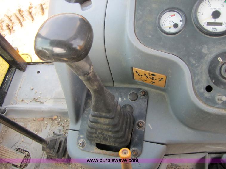 image for item 3064 JCB 214E backhoe