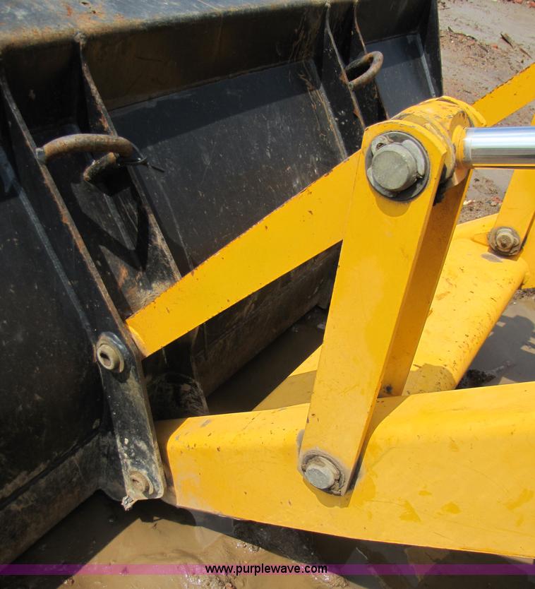 image for item 3064 JCB 214E backhoe