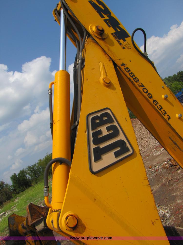 image for item 3064 JCB 214E backhoe