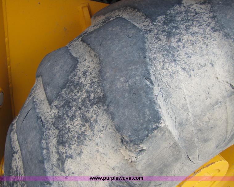 image for item 3064 JCB 214E backhoe