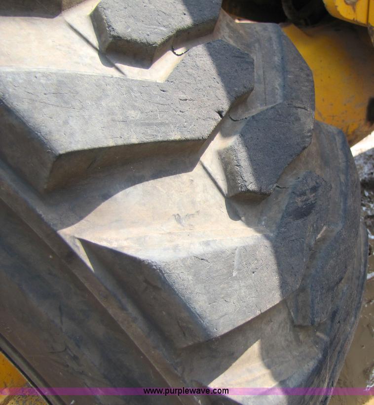 image for item 3064 JCB 214E backhoe