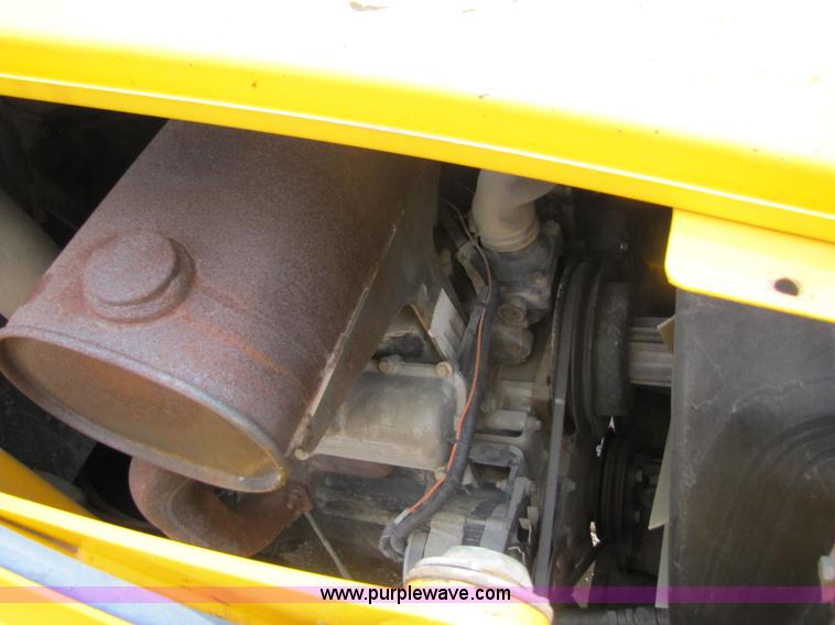 image for item 3064 JCB 214E backhoe