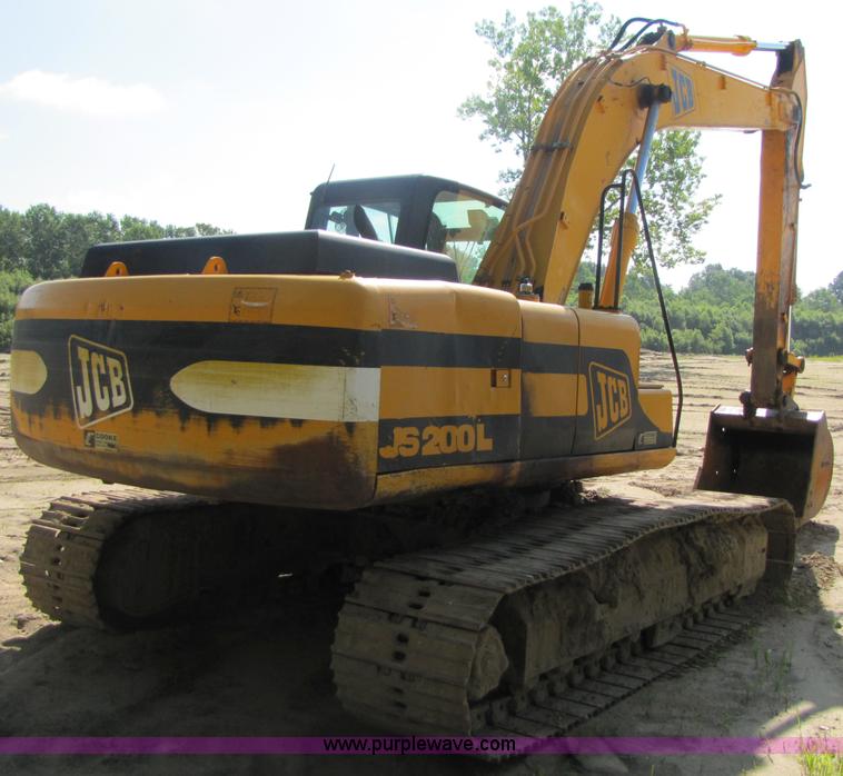 image for item 3574 1999 JCB JS200L excavator