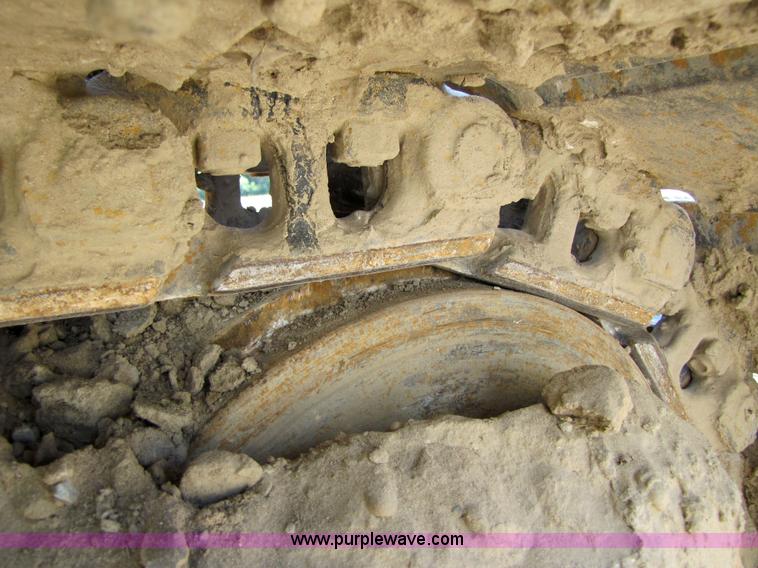 image for item 3574 1999 JCB JS200L excavator