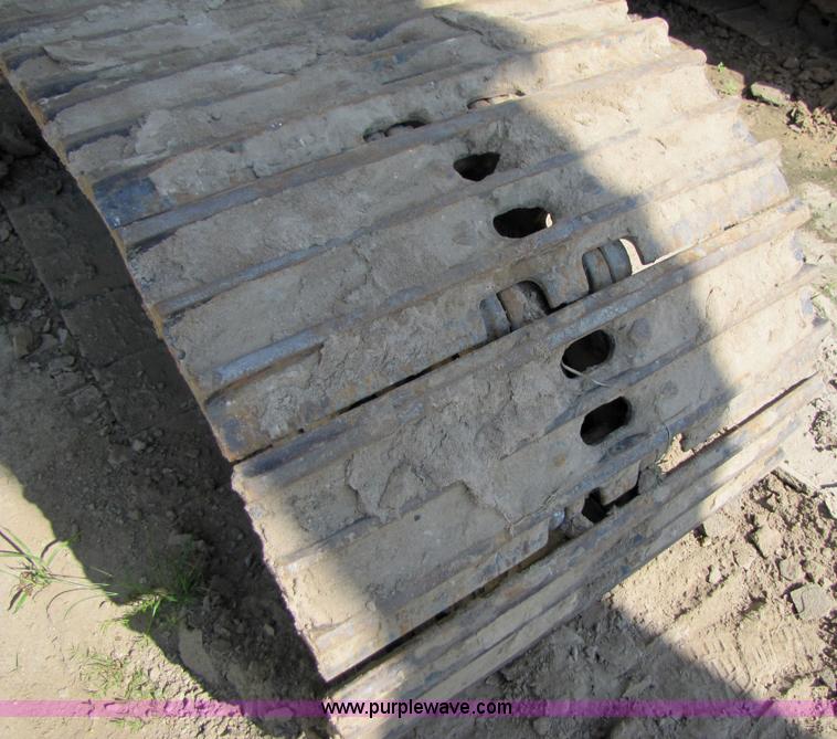 image for item 3574 1999 JCB JS200L excavator