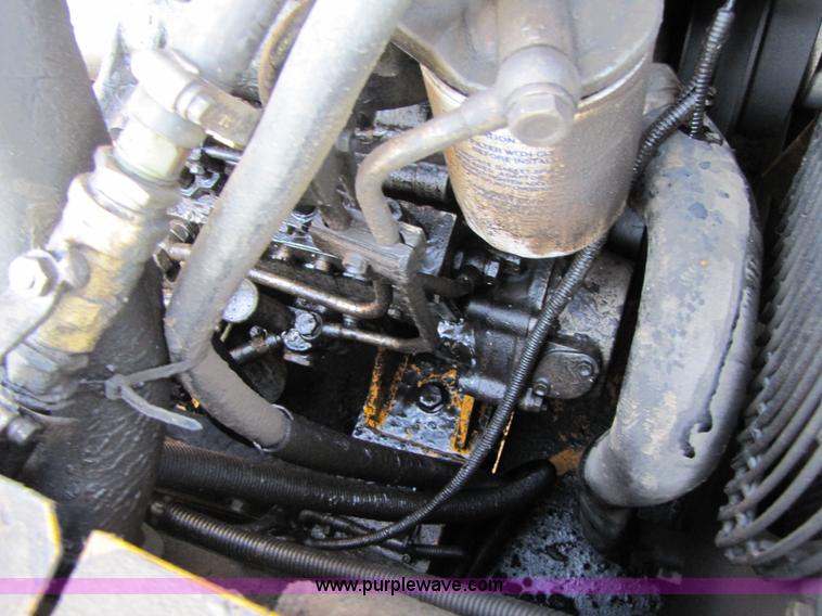 image for item 3574 1999 JCB JS200L excavator