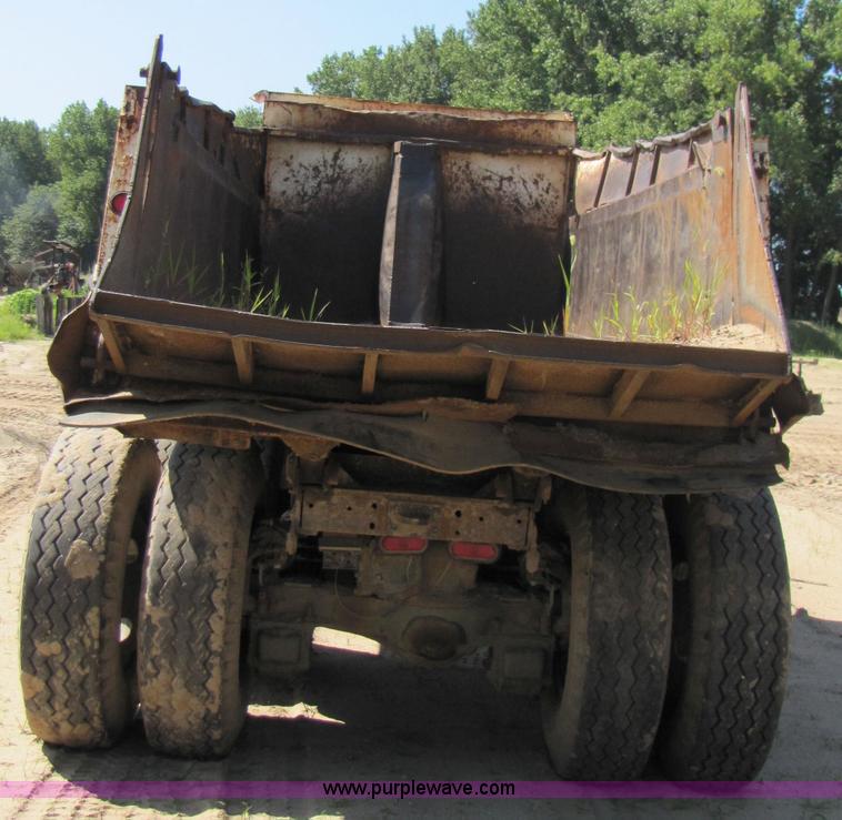 image for item 3577 1969 10-ton Army Truck 6x6 dump truck