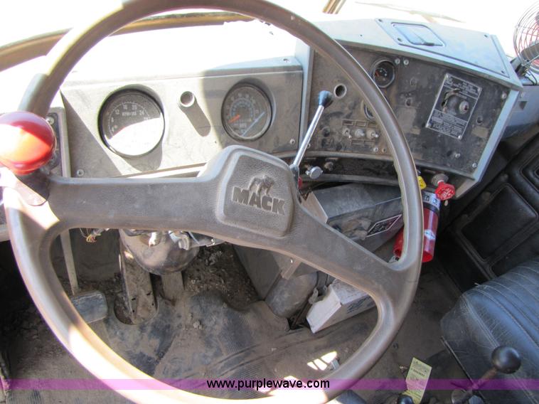 image for item 3578 1973 Mack 6x6 dump truck