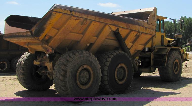 image for item 3579 Bell B40 6X6 dump truck