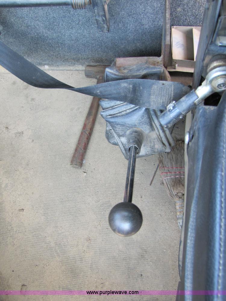 image for item 3579 Bell B40 6X6 dump truck