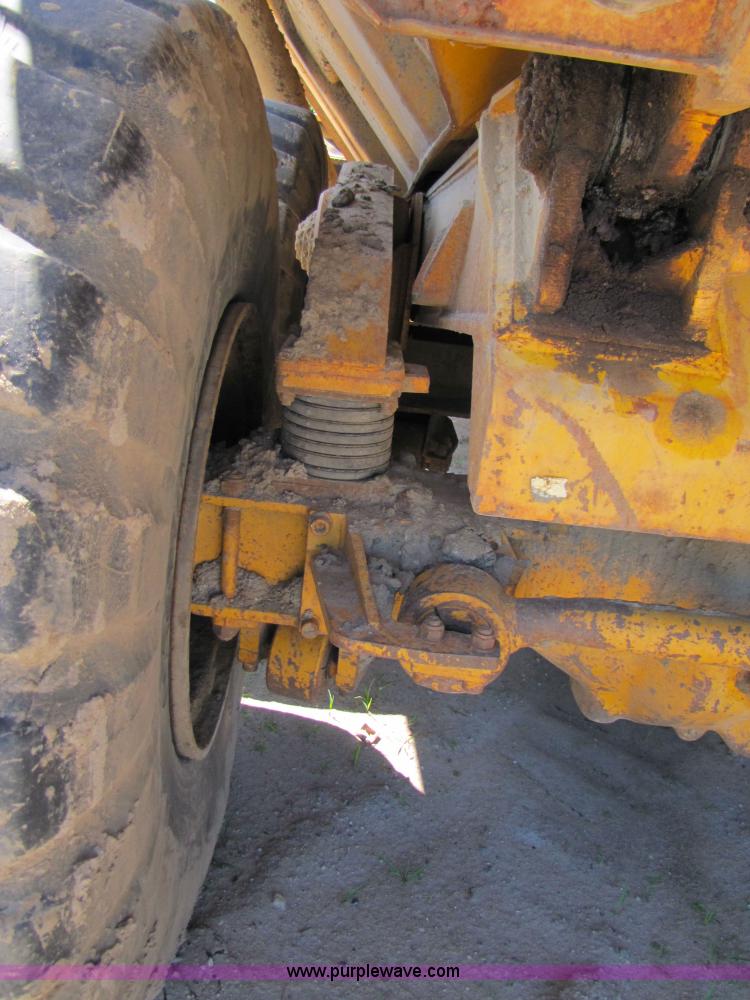 image for item 3579 Bell B40 6X6 dump truck