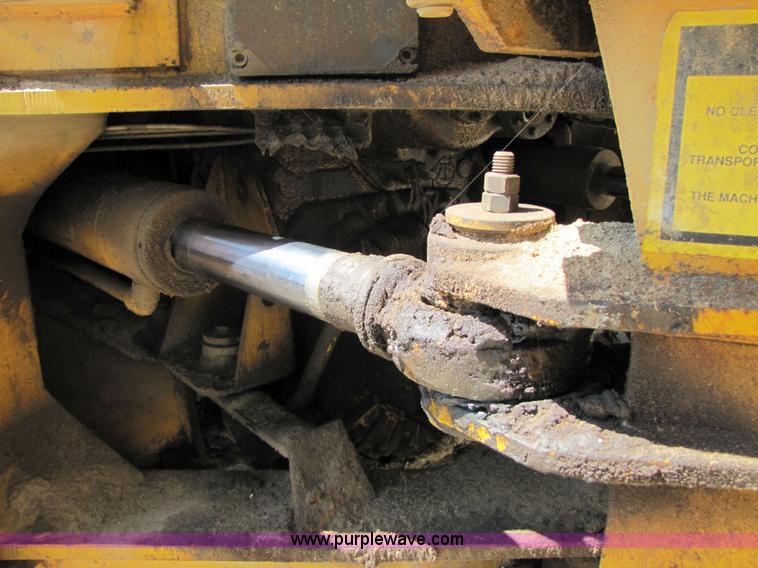 image for item 3579 Bell B40 6X6 dump truck