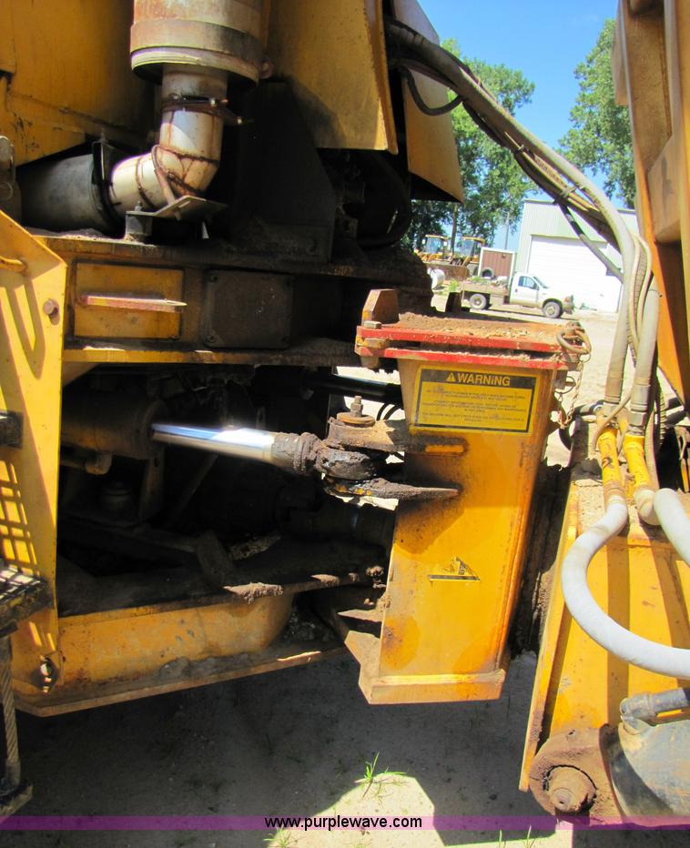 image for item 3579 Bell B40 6X6 dump truck