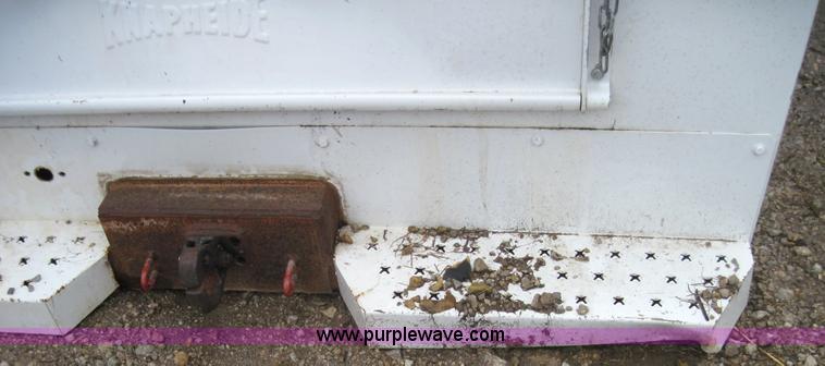 image for item 4005 Knapheide truck bed