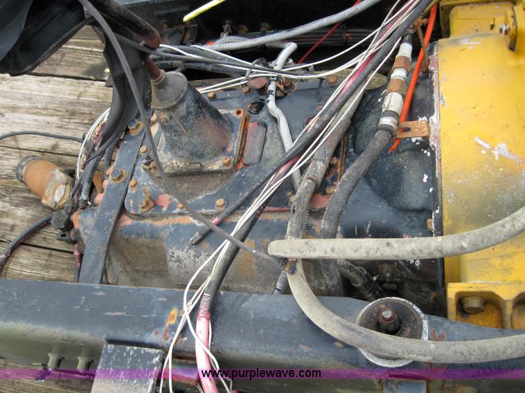 image for item 4007 1986 Caterpillar 3406B engine with Eaton Fuller nine speed transmission