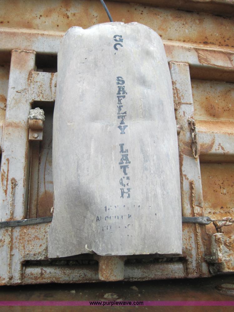 image for item 4009 1979 Fruehauf 24' dump trailer