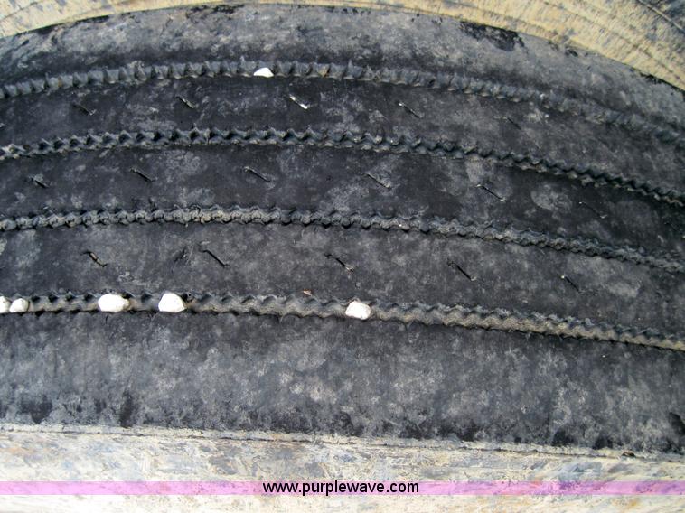 image for item 4009 1979 Fruehauf 24' dump trailer