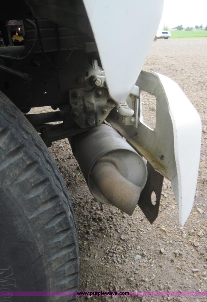 image for item 4010 1981 Ford Medium Heavy F600 truck