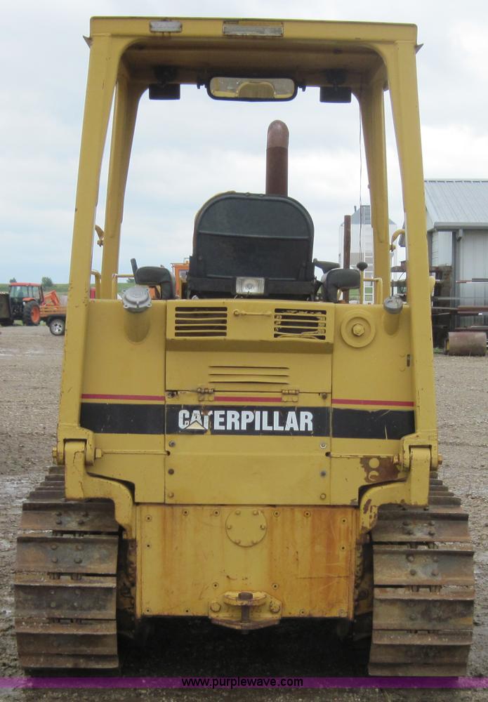 image for item 4012 1989 Caterpillar D3C dozer