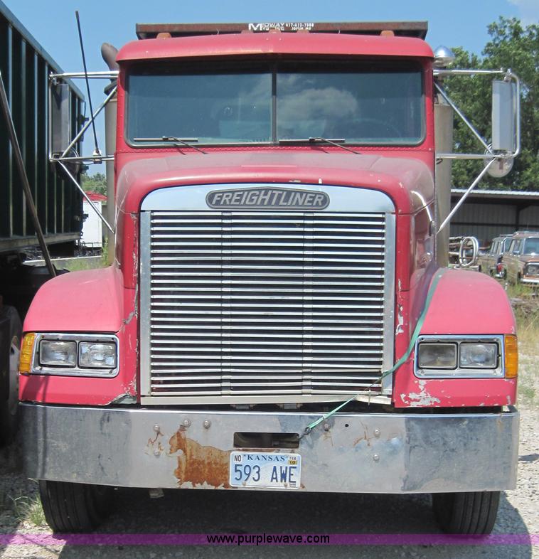 image for item 4475 1989 Freightliner Conventional FLD dump truck