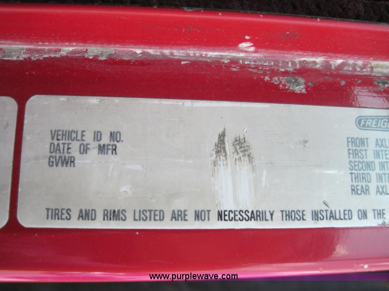 image for item 4475 1989 Freightliner Conventional FLD dump truck