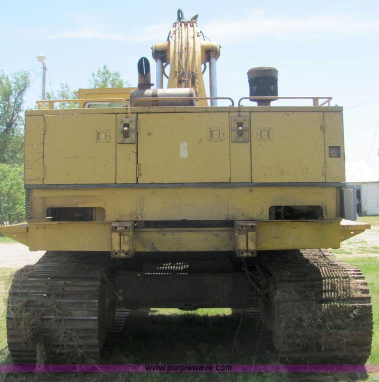 image for item 4617 1989 Caterpillar 235C excavator