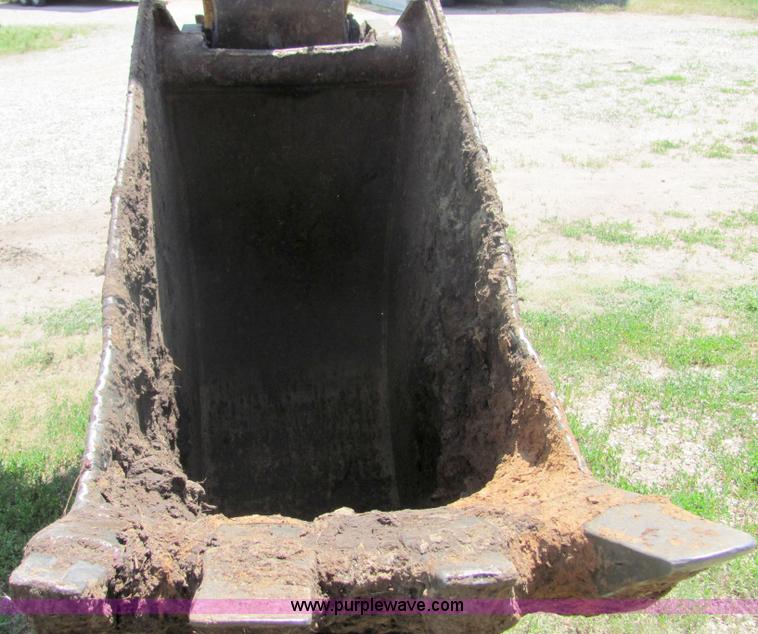 image for item 4617 1989 Caterpillar 235C excavator