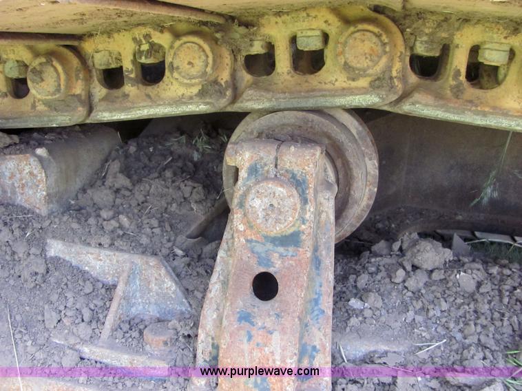 image for item 4617 1989 Caterpillar 235C excavator